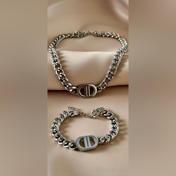 KC Chic Silver Necklace & Bracelet Bracelet Set ~ Never Worn “K18” - Picture 3 of 11